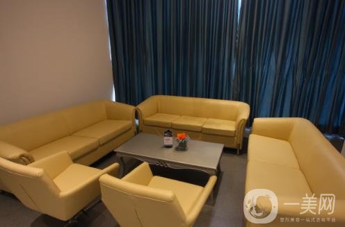 珠海愛(ài)思特整形價(jià)格表