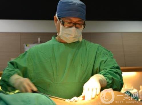 360度吸脂的手術(shù)需要多少錢(qián)？