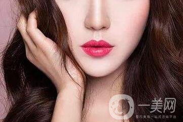 隆鼻手術的風險大嗎？有哪些？