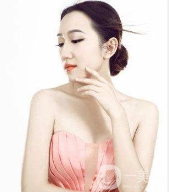 娜高假體隆胸多少錢(qián)？?jī)r(jià)格受哪些因素影響？