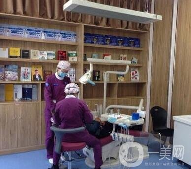 三門峽口腔醫(yī)院種植牙價(jià)格表明細(xì)公布，附醫(yī)院簡(jiǎn)介和口碑