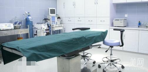 沈陽(yáng)孟強(qiáng)整形醫(yī)院價(jià)格表，附醫(yī)院簡(jiǎn)介