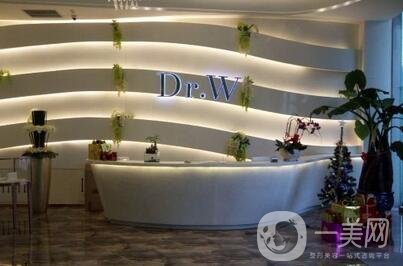 哈爾濱王醫(yī)生整形貴嗎？內(nèi)附2020新版價格表