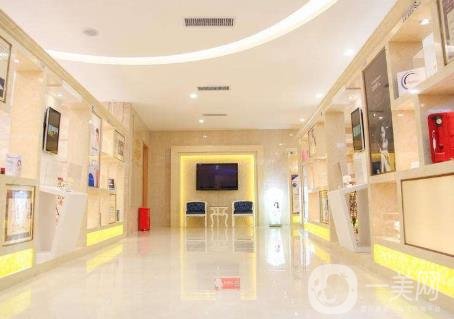 深圳富華美容醫(yī)院去眼袋多少錢？附價格表收費詳情一覽