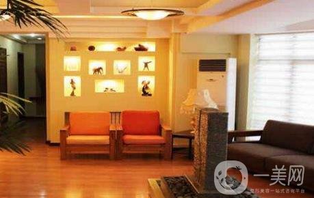 大連葛俊卿醫(yī)療美容價格表