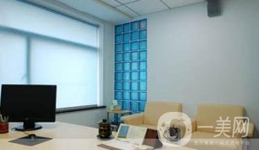 大連葛俊卿醫(yī)療美容價格表