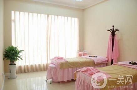 成都達拉斯割雙眼皮多少錢？眼部整形價格表2020明細