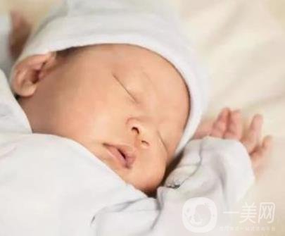 昆明醫(yī)科大學第一附屬醫(yī)院整形科價格表，內(nèi)附兔唇矯正案例