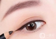 紋的眼線怎么洗掉？