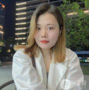 近眼袋沒有了心情當(dāng)然是越來越好呀，忙著工作忙著健身