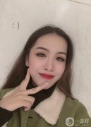 拉皮手術(shù)過(guò)程中因?yàn)槭谴蛄寺樗?，所以沒(méi)有感覺(jué)特別的疼痛，做完的時(shí)候感覺(jué)皮