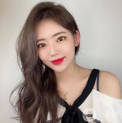 做完拉皮手術(shù)已經(jīng)有八天的時間了，其實昨天我就應(yīng)該去醫(yī)院拆線的，但是和我