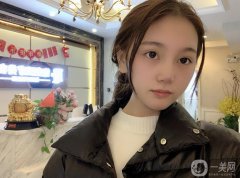 身邊的同事都在做吸臉，變化很大，然后我覺得我的大圓臉終于得救了