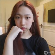 因?yàn)槟槾舐闊┮鲆恍└淖?，所以預(yù)約面部吸引手術(shù)的時(shí)候比較緊張