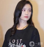 金色項鏈：從老氣到時尚，如何挑選和佩戴