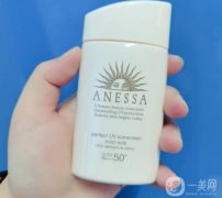 口碑佳！女性護(hù)膚必備的十款防曬霜排行榜