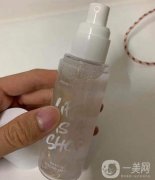 babi定妝噴霧怎么樣？輕薄細(xì)膩，給肌膚留下自然妝容