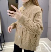 秋裝精選：大衣、毛衣、長裙的時尚搭配