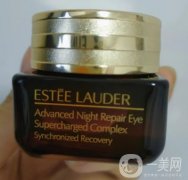 雅詩蘭黛眼霜與歐萊雅眼霜：哪款更適合干性皮膚?