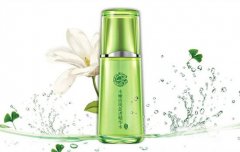 ＂國家藥監(jiān)局推出‘化妝品監(jiān)管’APP：讓消費者購物更安心、更便捷＂