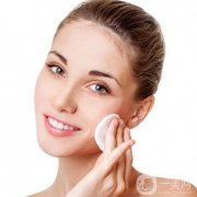 冬日護(hù)膚：保持水潤(rùn)嫩滑的秘訣