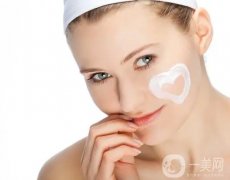 冬季美白抗老攻略：掌握科學(xué)護(hù)膚，煥發(fā)肌膚光彩