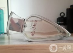 佳設(shè)計感的經(jīng)典女士香水：值得珍藏的藝術(shù)品