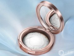 花西子玉容紗粉餅與Nars大白餅等7款熱門定妝產(chǎn)品大比拼