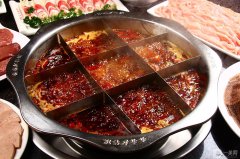 冬季約會的浪漫之選：火鍋與貢乃烤雞