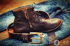 馬丁靴配什么褲子好看