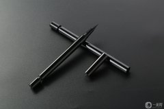 紋眼線和美瞳線哪個(gè)好看