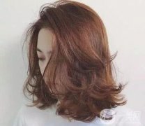 鎖骨發(fā)：時尚百搭，美麗無限