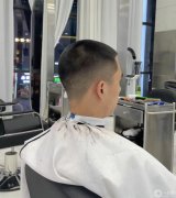 男士發(fā)型指南：四種值得嘗試的發(fā)型，讓你脫穎而出