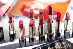 護膚彩妝回顧：從焦慮到接納，我們在追求美的路上不斷前行