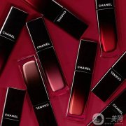 香奈兒炫亮魅力唇膏限量版8號(hào)：新年當(dāng)紅不讓的妝容