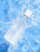 化妝水：肌膚的貼心守護者