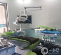 深圳種植牙醫(yī)院哪家好?人氣口碑榜前五名單出爐_附價格表查收！