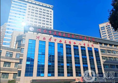 莊洪興與郭樹(shù)忠哪位醫(yī)生的技術(shù)好?內(nèi)附醫(yī)生對(duì)比信息一覽