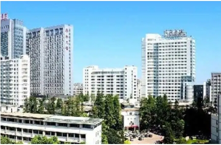 武漢隆胸手術好的三甲醫(yī)院有哪些？2022排名新出爐| 上榜醫(yī)院深受愛美者關注和