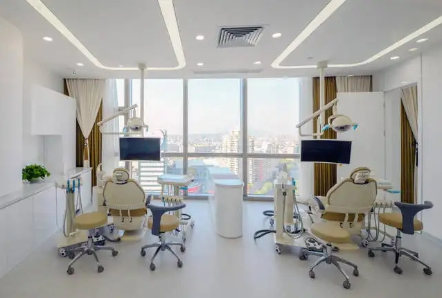口腔醫(yī)院內(nèi)景01.jpg